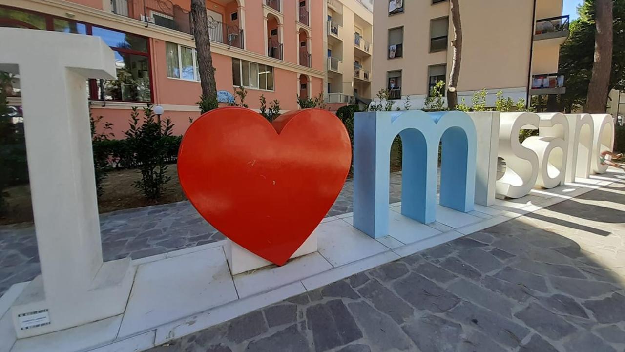 Hotel Onda Marina Misano Adriatico Zewnętrze zdjęcie