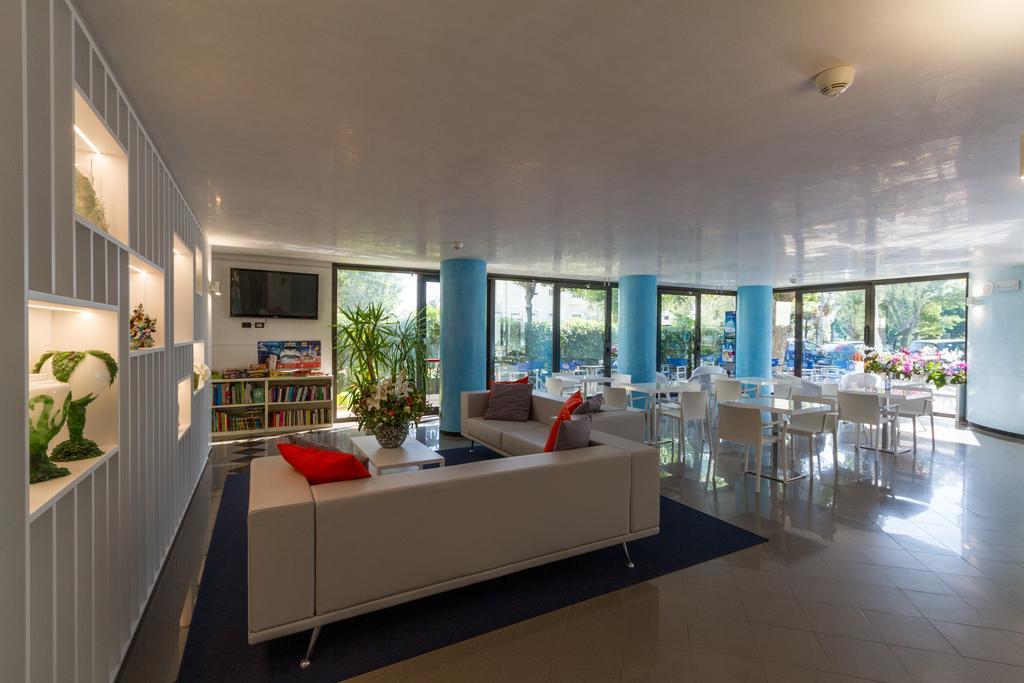 Hotel Onda Marina Misano Adriatico Zewnętrze zdjęcie